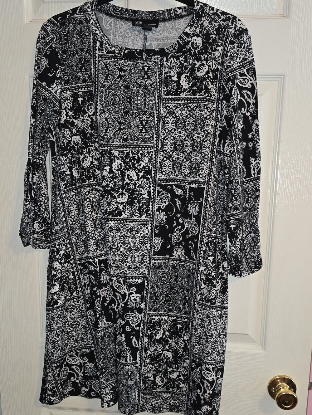 Apt. 9 Black & White Patchwork Floral Long Sleeve‎ Dress